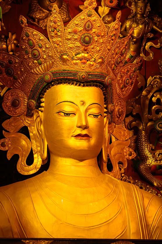 001涅槃（サムイェー寺）　　