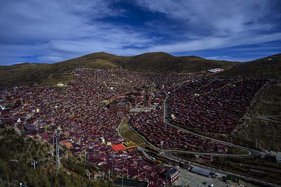15ラルンガルゴンパ五明仏教学院 　