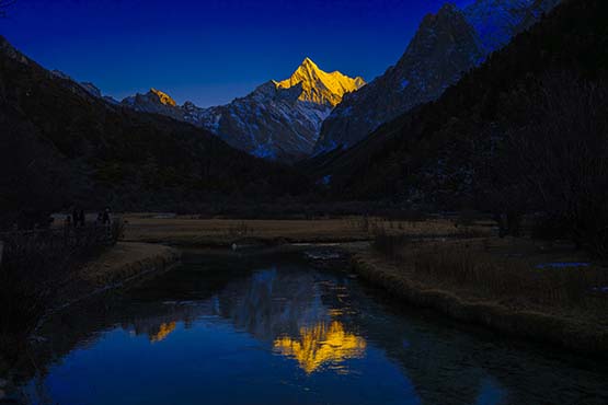 005夏诺多吉雪山 02
